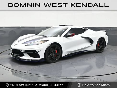 Used 2025 Chevrolet Corvette Stingray Coupe w/ 1LT RWD image 1