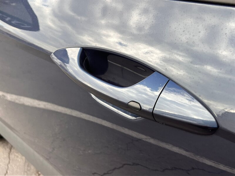 Used 2025 Hyundai Kona SEL AWD/4WD image 12