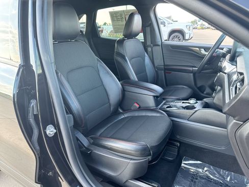 Used 2025 Ford Escape ST-Line AWD/4WD image 23