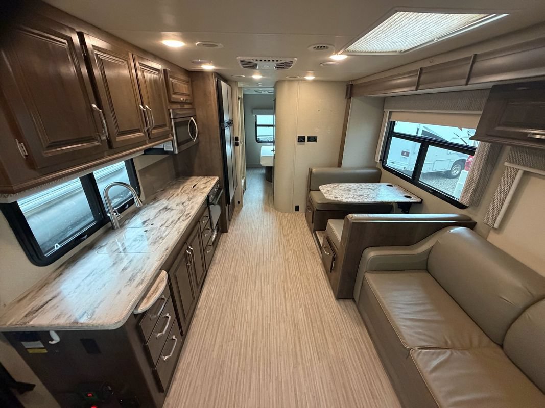 Used 2019 Ford E-450 and Econoline 450 Super Duty w/ Motorhome Prep Package RWD image 14