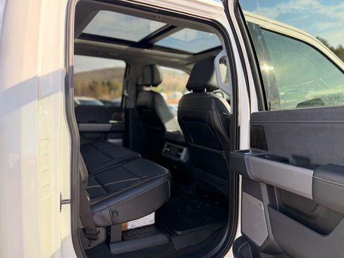 Used 2024 Ford F250 Lariat w/ Lariat Ultimate Package image 29