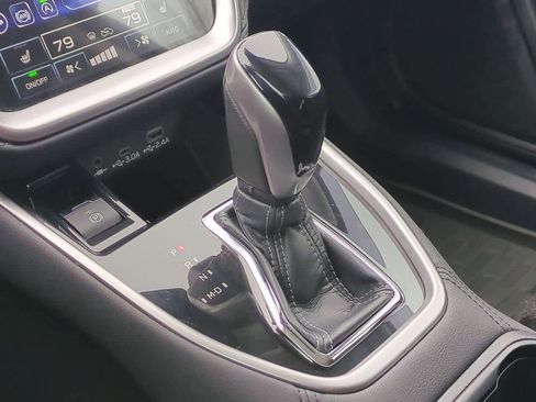 Used 2023 Subaru Outback Premium image 29