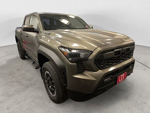 New 2026 Toyota Tacoma TRD Off-Road AWD/4WD image 7