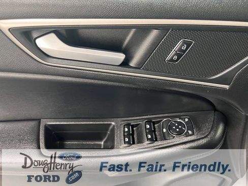 Used 2023 Ford Edge SEL image 24