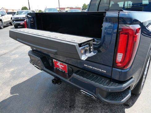 Used 2019 GMC Sierra 1500 Denali w/ Denali Ultimate Package AWD/4WD image 18