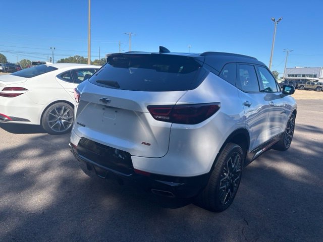 Used 2024 Chevrolet Blazer RS w/ Driver Confidence II Package FWD image 4