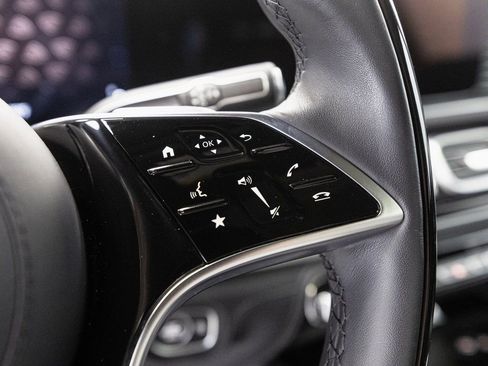 Used 2024 Mercedes-Benz Maybach GLS 600 4MATIC image 13
