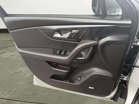 Used 2022 Chevrolet Blazer RS w/ Enhanced Convenience Package image 15