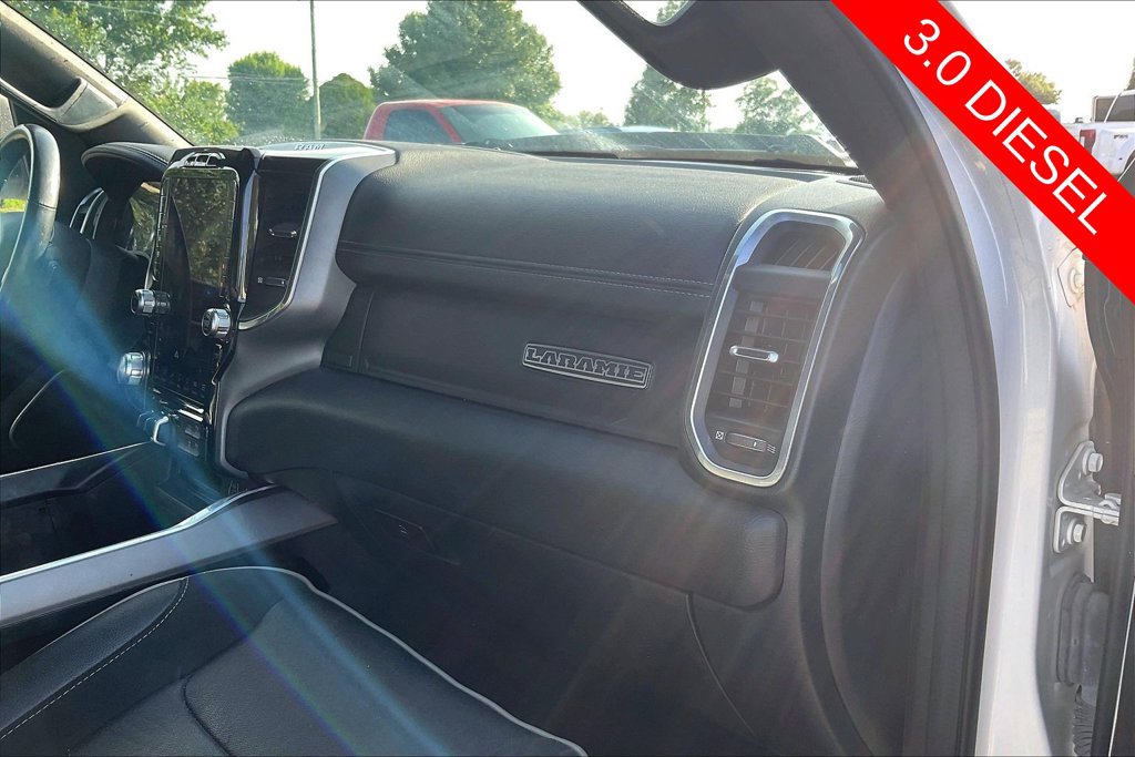 Used 2022 RAM 1500 Laramie AWD/4WD image 13