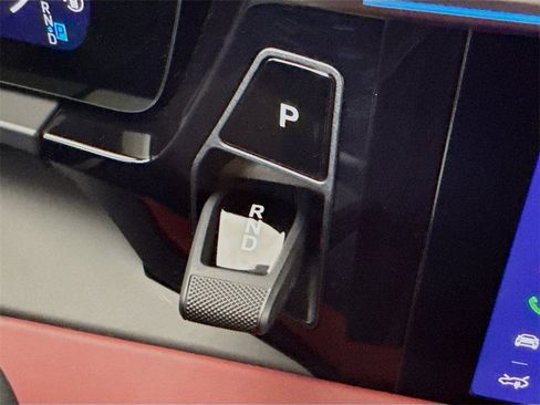 Used 2024 Porsche Macan Turbo Electric image 23