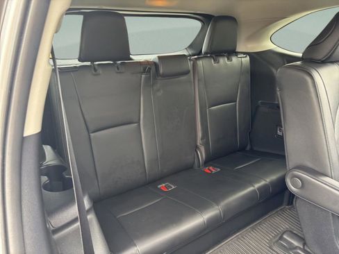 Used 2020 Toyota Highlander Limited image 38