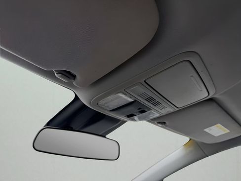 Used 2018 Honda Odyssey EX image 23