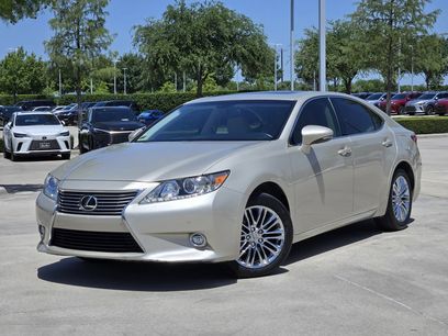 Used 2015 Lexus ES 350 w/ Luxury Package