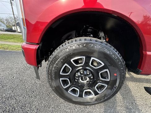 New 2025 Ford F250 Platinum image 10