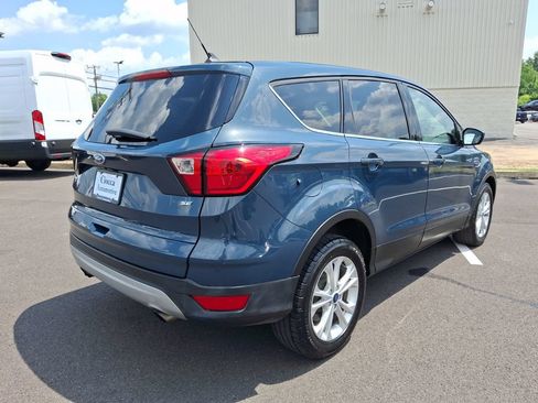 Used 2019 Ford Escape SE FWD image 8