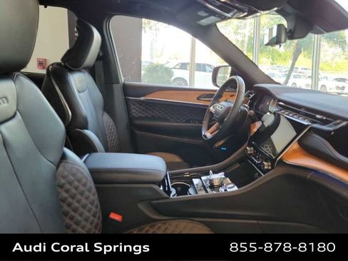 Used 2025 Jeep Grand Cherokee Summit AWD/4WD image 14