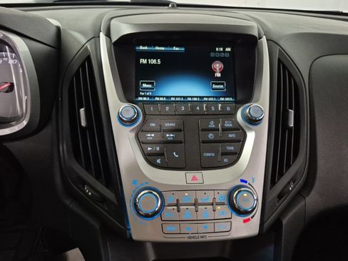 Used 2016 Chevrolet Equinox LS FWD image 12