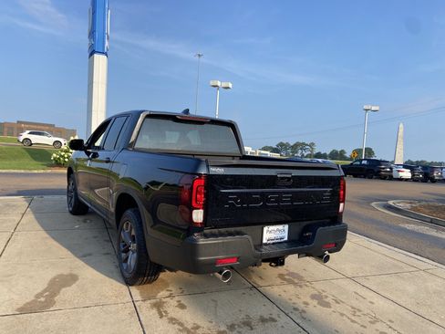 New 2026 Honda Ridgeline Sport image 8