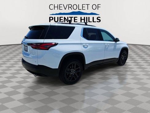 Used 2023 Chevrolet Traverse LT FWD image 8