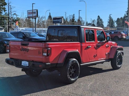 Used 2022 Jeep Gladiator Willys image 5