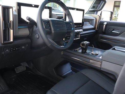 Used 2024 GMC Hummer EV 3X AWD/4WD image 3