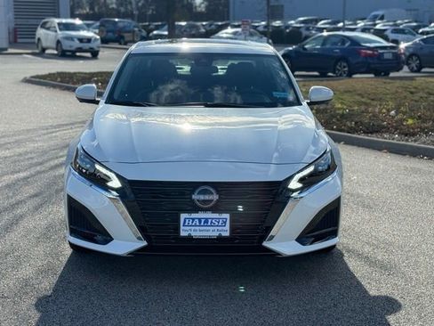 New 2025 Nissan Altima 2.5 SL image 2