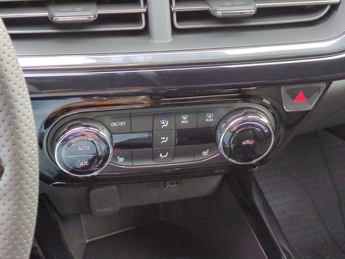 New 2026 Chevrolet Trax RS image 13