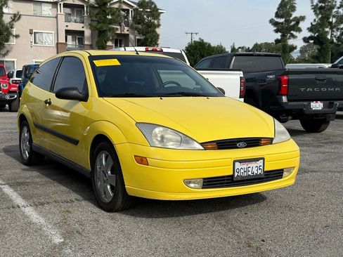 Used 2001 Ford Focus ZX3 Hatchback image 1