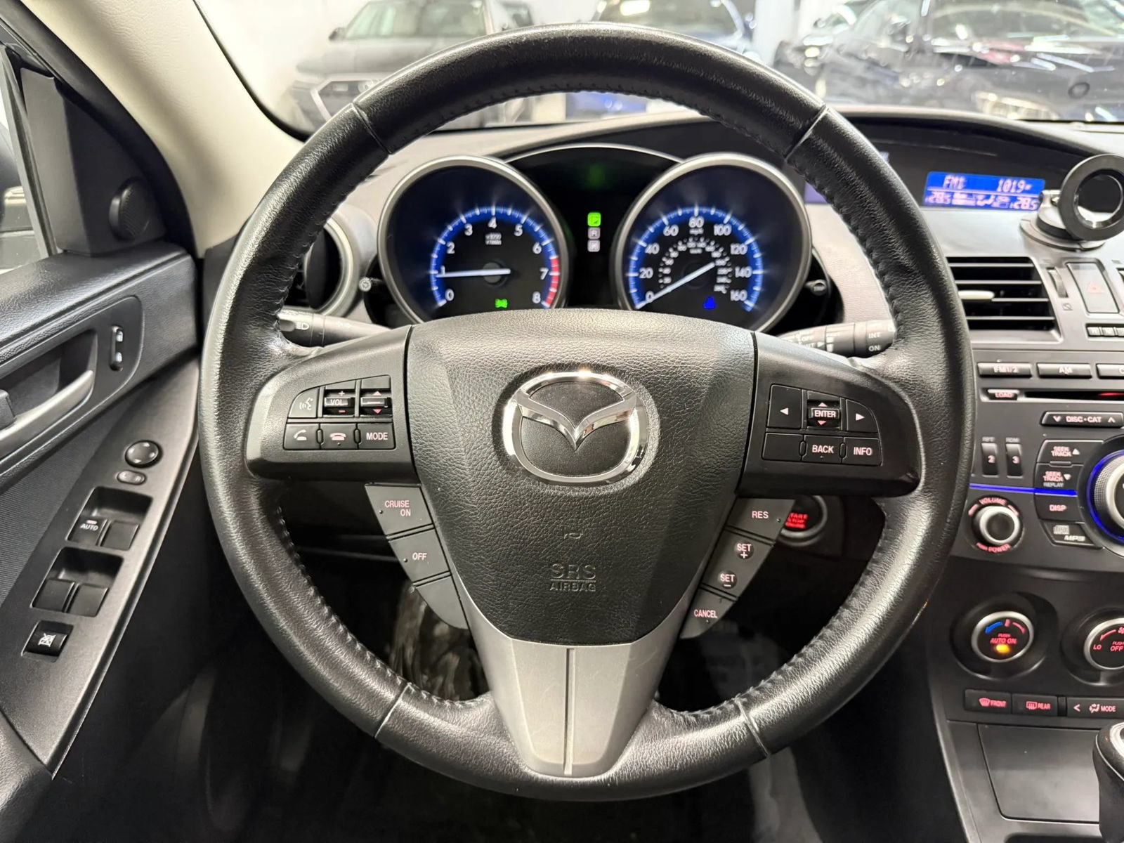 Used 2013 MAZDA MAZDA3 i Touring FWD image 29