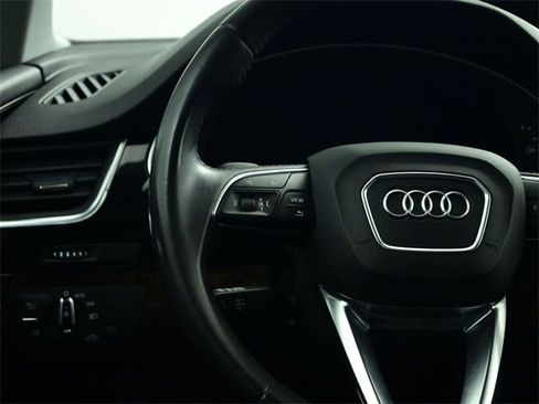 Used 2017 Audi Q7 3.0T Premium Plus image 9