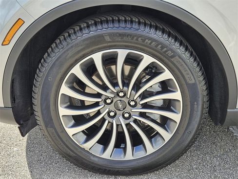 Certified 2020 Lincoln Aviator Reserve w/ Equipment Group 201A image 16