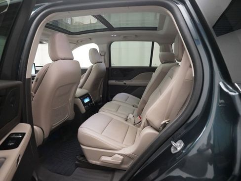 Used 2023 Lincoln Aviator Reserve w/ Equipment Group 201A AWD/4WD image 16