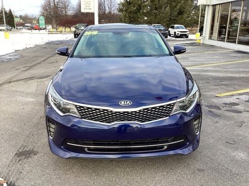 Used 2018 Kia Optima S w/ Panoramic Sunroof Package image 9