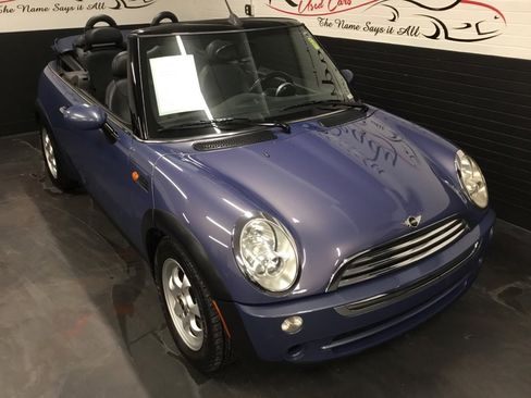 Used 2006 MINI Cooper Convertible image 2
