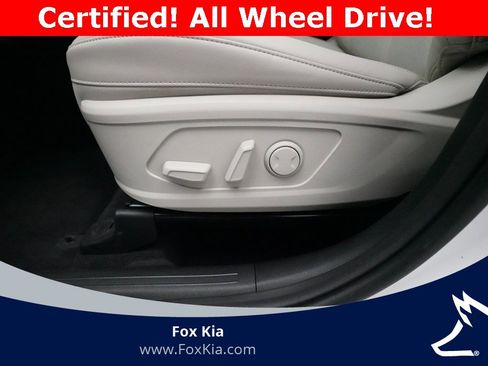 Certified 2023 Kia Sorento SX image 29