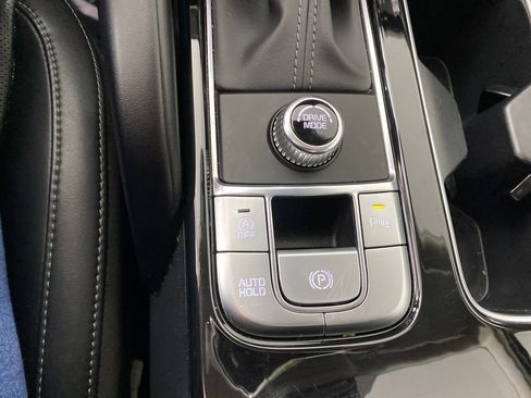 Used 2025 Kia Telluride S image 22