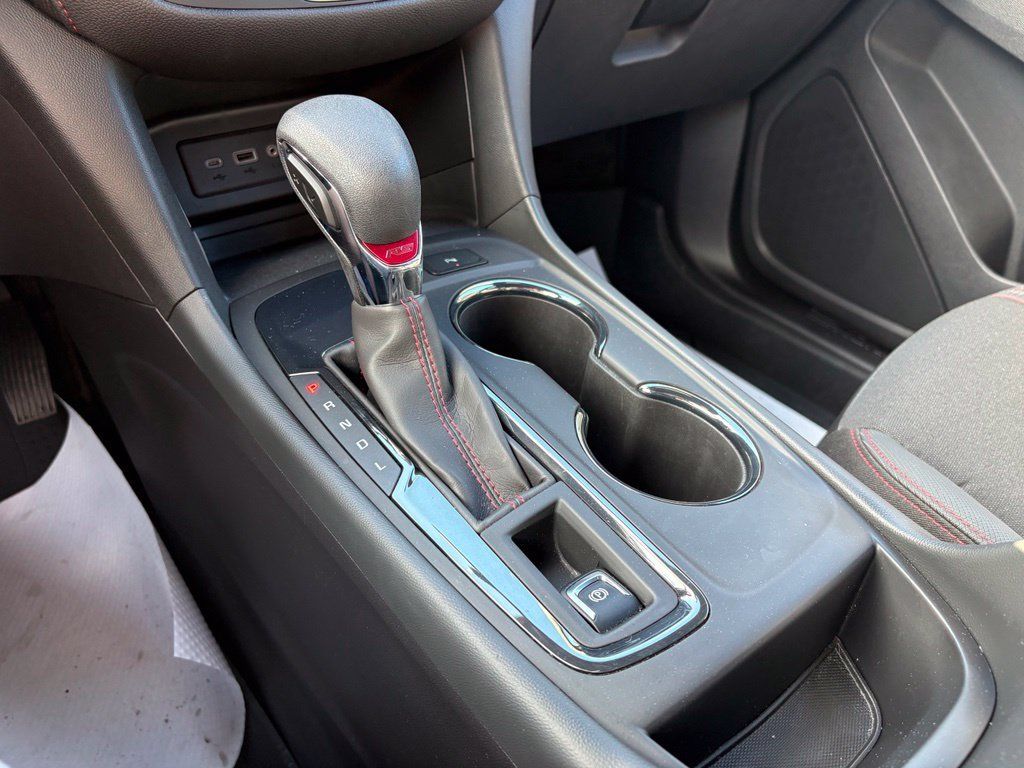 Used 2024 Chevrolet Equinox RS FWD image 24
