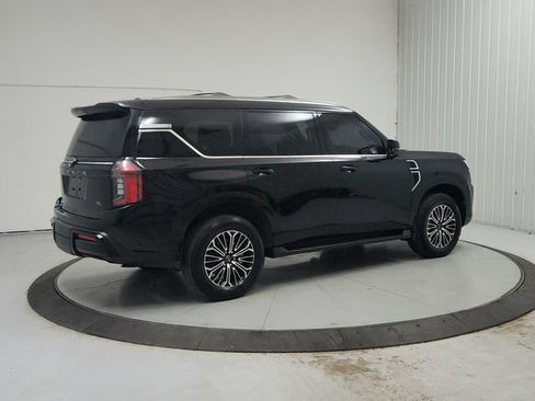 Used 2025 Nissan Armada SL w/ Captain's Chari Seat Package AWD/4WD image 8