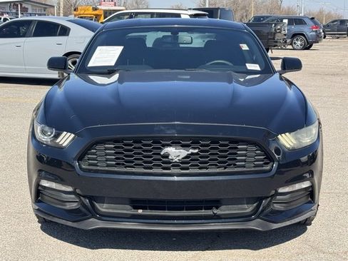 Used 2016 Ford Mustang Coupe image 2