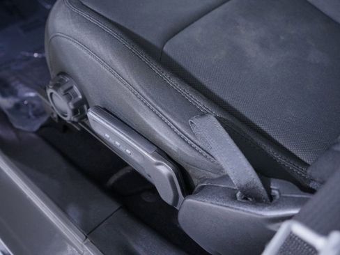 Used 2021 Jeep Wrangler Sport S image 14