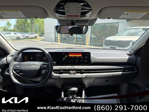 New 2026 Kia K4 FWD image 22