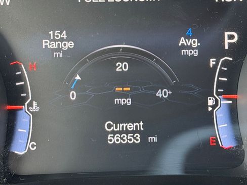 Used 2018 Jeep Compass Trailhawk w/ Leather Interior Group AWD/4WD image 18