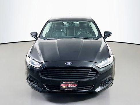Used 2014 Ford Fusion Titanium image 4