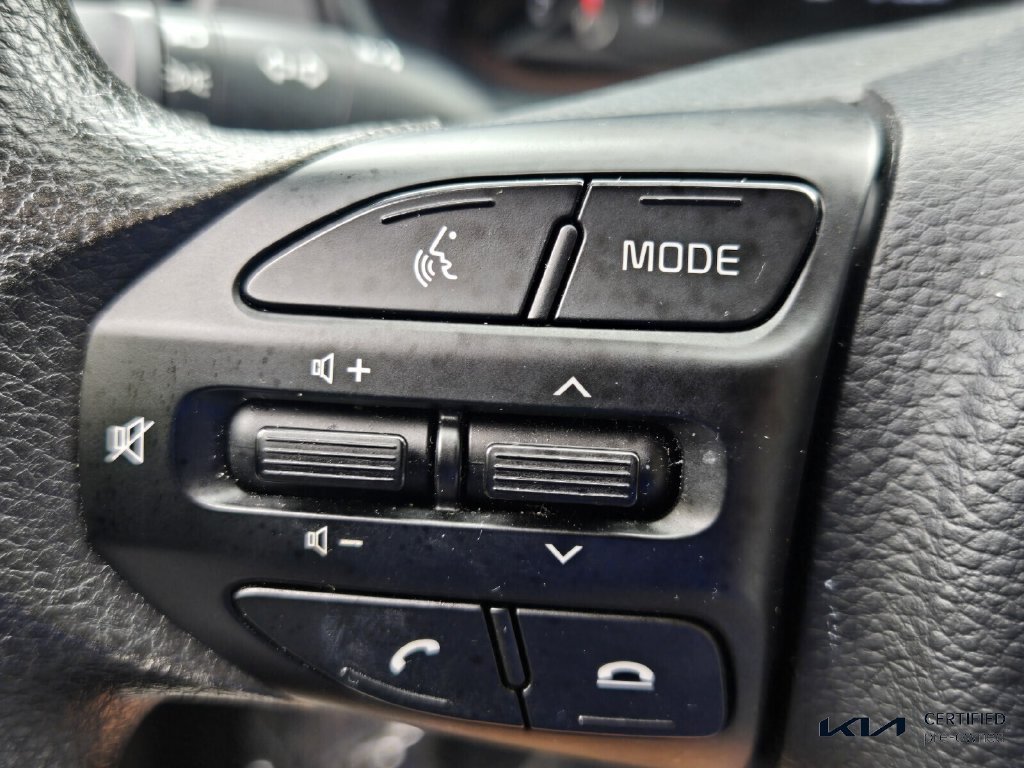 Certified 2023 Kia Rio S FWD image 24