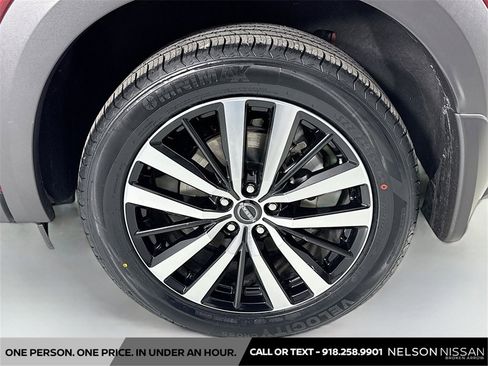 Used 2023 Nissan Pathfinder Platinum w/ Cargo Package image 34