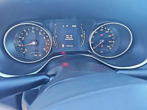 Used 2020 Jeep Compass Latitude image 15