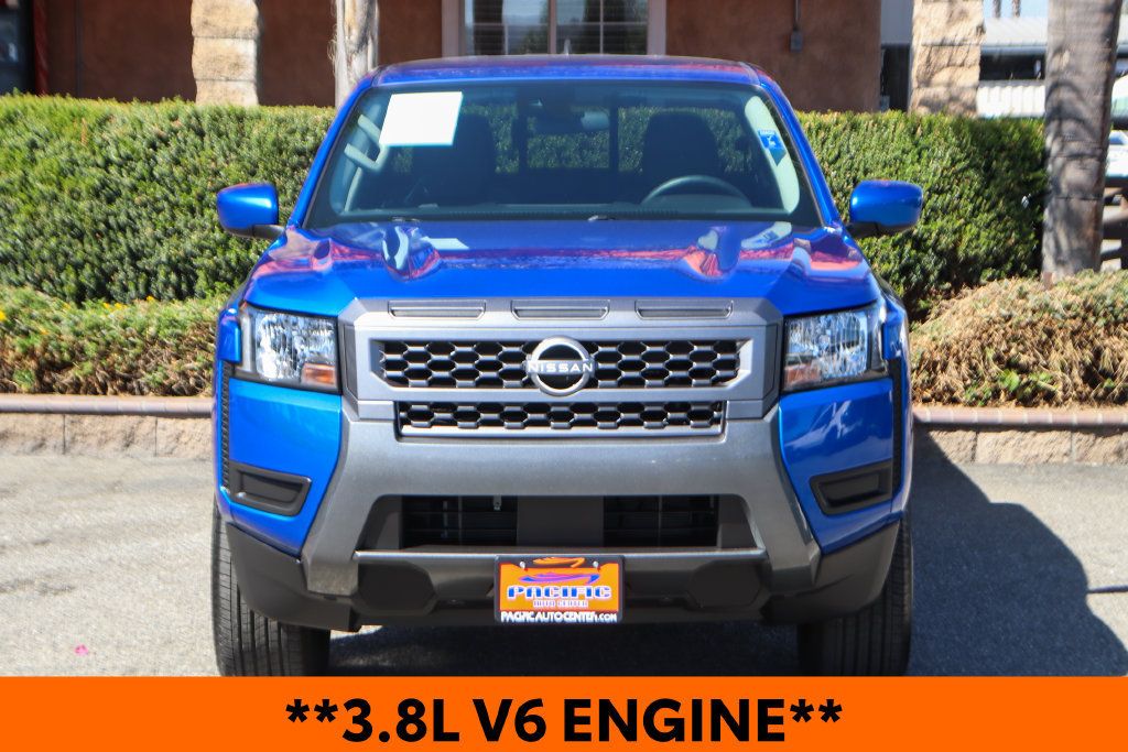 Used 2025 Nissan Frontier SV RWD image 3