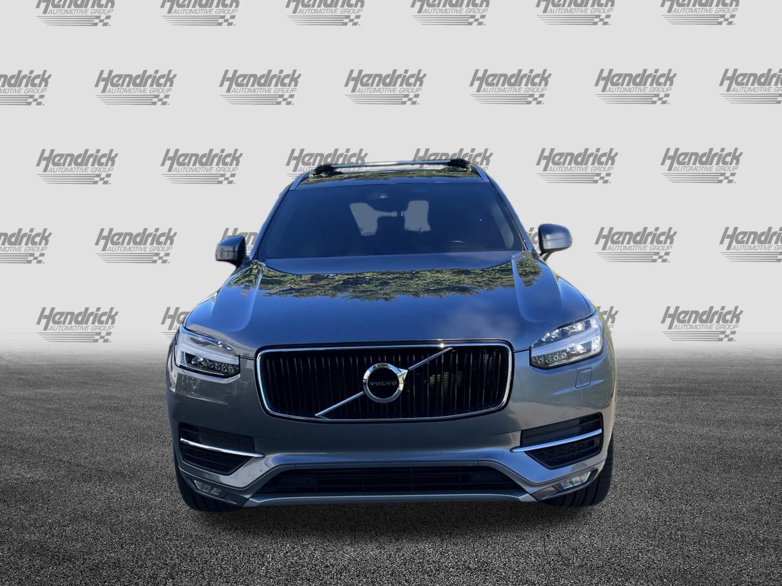 Used 2016 Volvo XC90 T6 Momentum w/ Momentum Plus Package AWD/4WD image 3