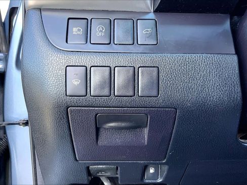 Used 2017 Toyota Highlander XLE image 33