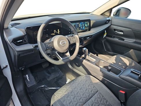 Used 2026 Nissan Kicks SV w/ Charging Package AWD/4WD image 13